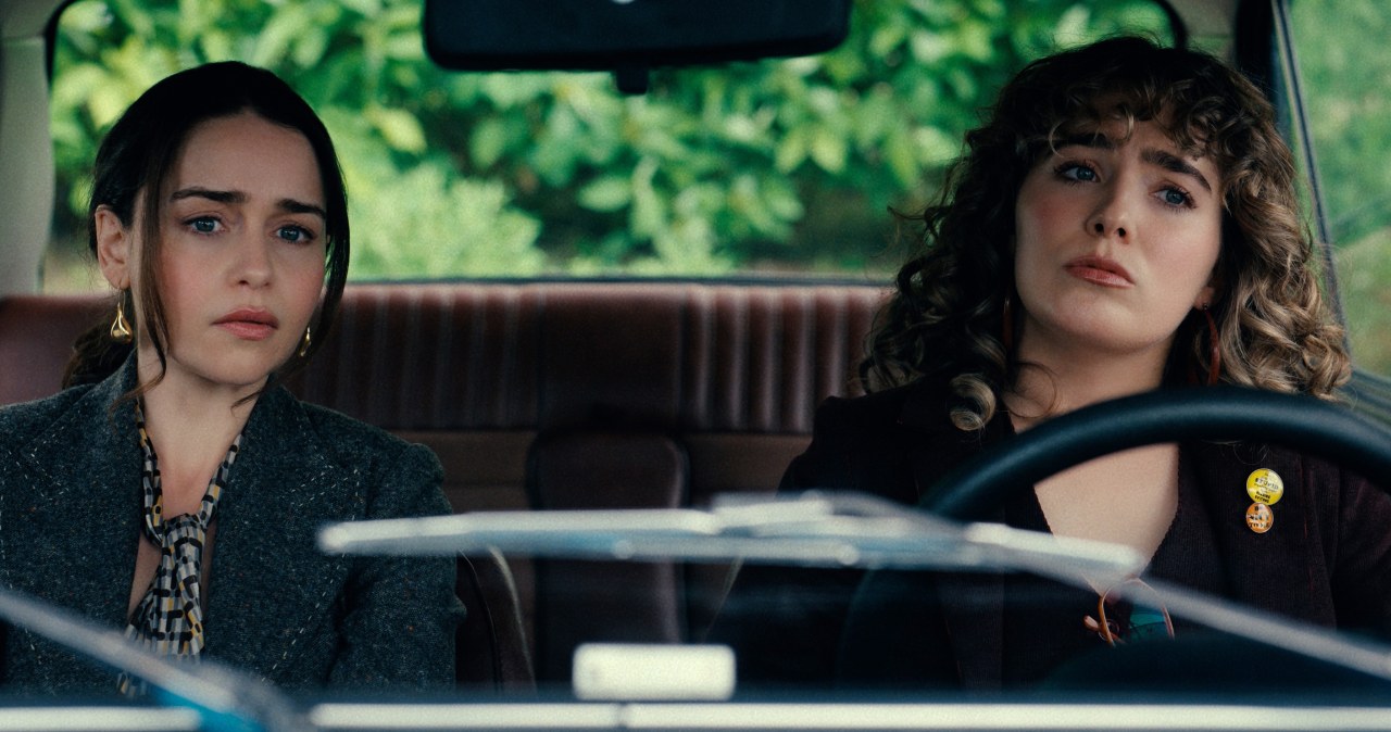 "Ponies": Emilia Clarke, Haley Lu Richardson /SkyShowtime
