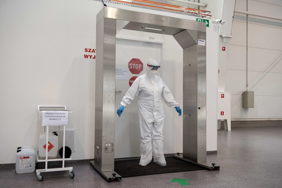 Ponownie uruchomiony szpital tymczasowy na terenie Targów Lublin /Wojtek Jargilo /PAP