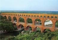 Pont du Gard, akwedukt, 26-16 p.n.e. /Encyklopedia Internautica
