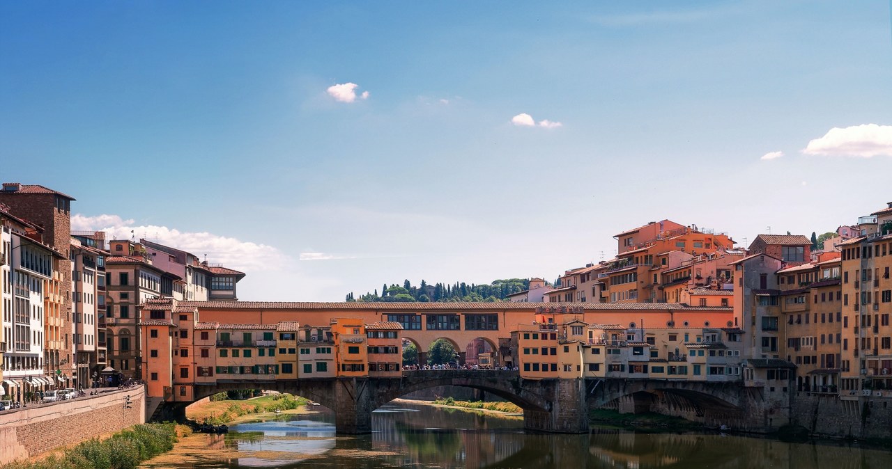 Ponte Vecchio jest stałym punktem turystycznym /Unsplash