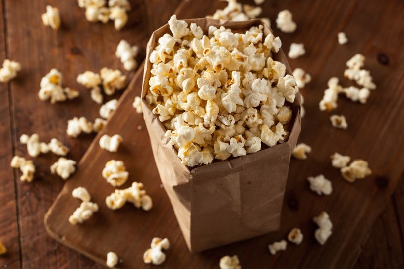 Popcorn na słodko - ciekawa wariacja na temat tej przekąski /123RF/PICSEL