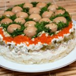 Sałatka warstwowa Popisowa sałatka na wielkanocny stół. Leśna Polana zachwyca nie tylko wyglądem