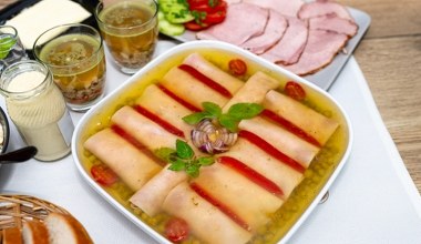 Popisowe roladki z szynki na Wielkanoc. Nawet teściowa będzie chciała przepis