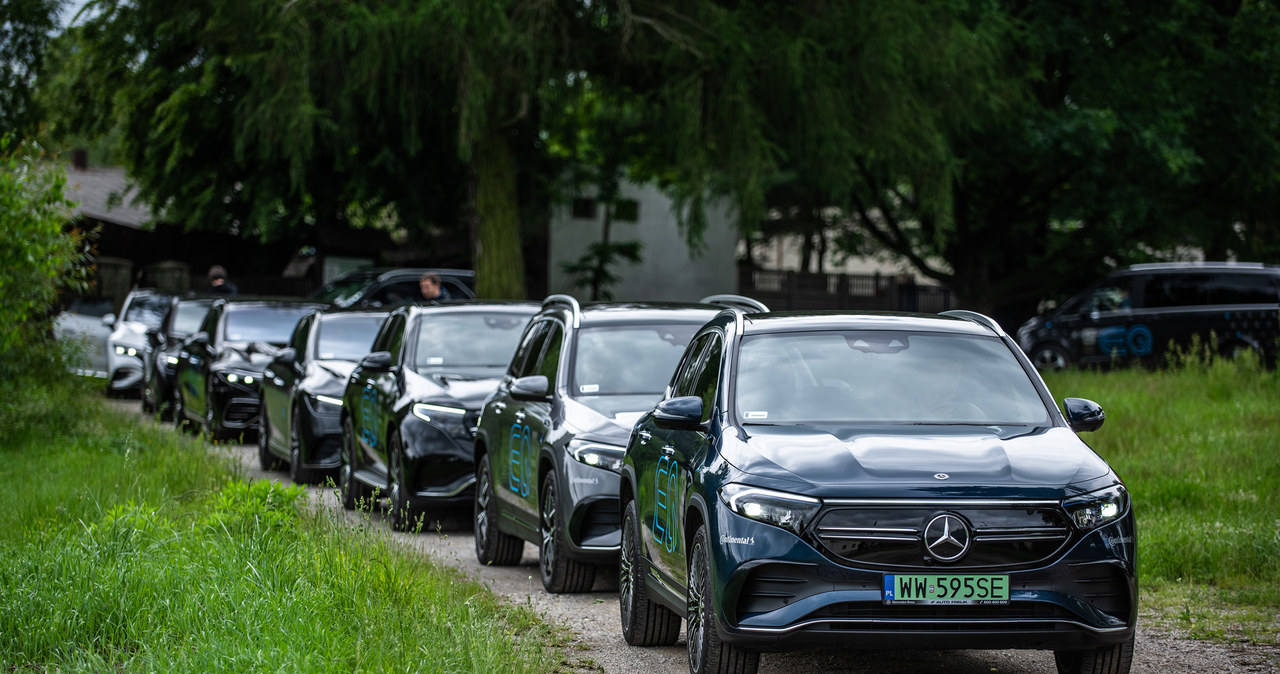 Poprzez szkolenia EQ Tour Mercedes chce pokazać jak wygląda elektromobilność w rzeczywistości. /Mercedes /materiały prasowe