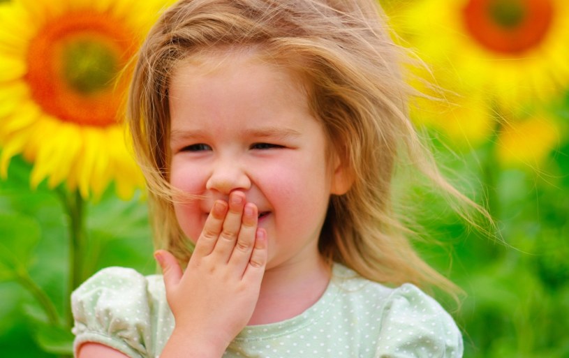 Poprzez zabawę dzieci łatwiej komunikują swoje uczucia /123RF/PICSEL