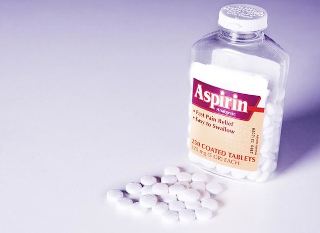 Popularna aspiryna zmniejsza o połowę ryzyko zachorowania na niektóre nowotwory dziedziczne. /&copy; Panthermedia
