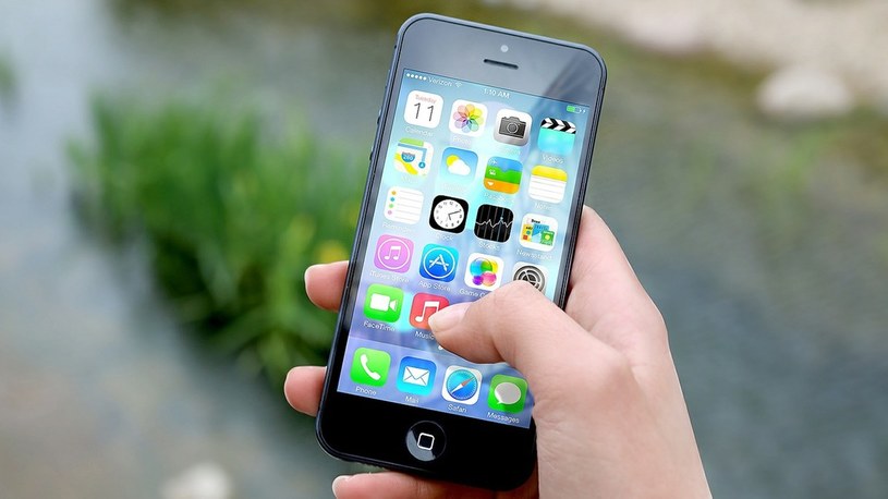Popularne aplikacje na iPhone’y nagrywają aktywność ekranu, bez wiedzy użytkownika /Geekweek