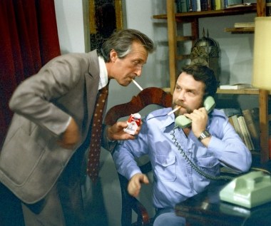 Popularność zdobył rolą Dowgirda w serialu "Czarne chmury". - Miałem obawy, że zostanę "wiecznym Dowgirdem". Na szczęście przyszła rola Karola w "Czterdziestolatku". To pozwoliło mi zmienić wizerunek i chociaż była to postać drugoplanowa, dzięki niej wyszedłem prawie natychmiast z szufladki Dowgirda - przyznawał Pietraszak.

W serialu "Czterdziestolatek" Leonard Pietraszak stworzył niezapomniany duet z Andrzejem Kopiczyńskim, wcielając się w postać doktora Karola Stelmacha, przyjaciela głównego bohatera - inżyniera Stefana Karwowskiego.

- Poznaliśmy się z Andrzejem w szkole aktorskiej w Łodzi w 1954 r. On był dwa lata wyżej ode mnie, ale szybko zwróciliśmy na siebie uwagę. I tamta koleżeńska znajomość z lat studenckich przerodziła się w przyjaźń w dojrzałym życiu aktorskim - Pietraszak wspominał zmarłego niedawno Kopiczyńskiego.