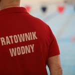 Popularny basen w Warszawie zamknięty przez... użytkowników?