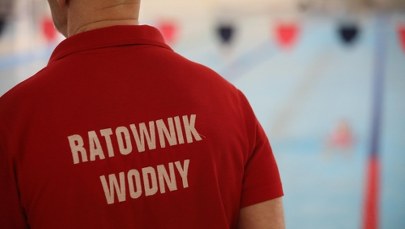 Popularny basen w Warszawie zamknięty przez... użytkowników?