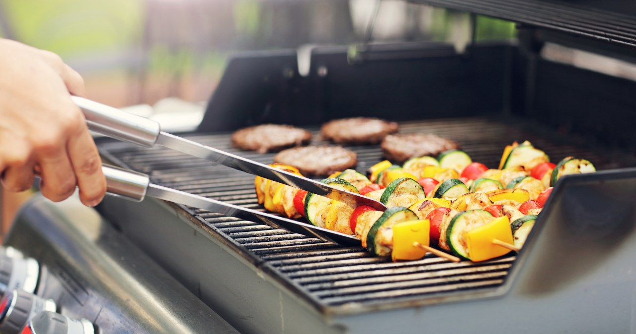 Popularny grill gazowy 300 zł taniej w Lidlu! /adobestock /INTERIA.PL