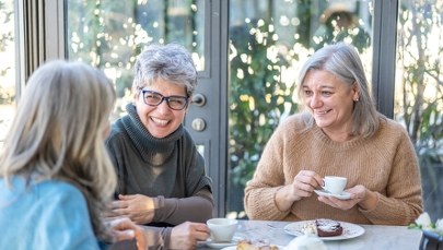 Poranna kawa kluczem do długowieczności? Odpowiedź w najnowszych badaniach