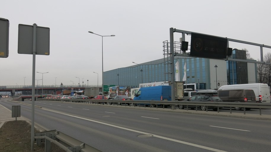 Poranne korki w Krakowie spowodowane remontem /Jacek Skóra /RMF FM