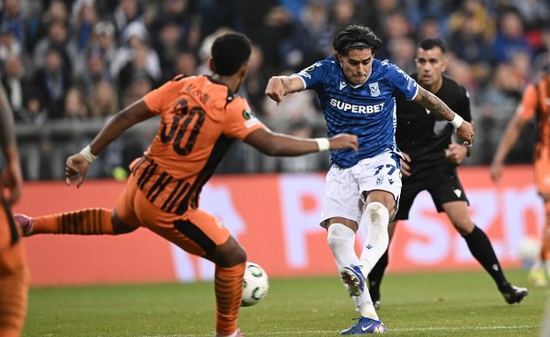 Porażka w Poznaniu. Szachtar dobił Lecha w końcówce