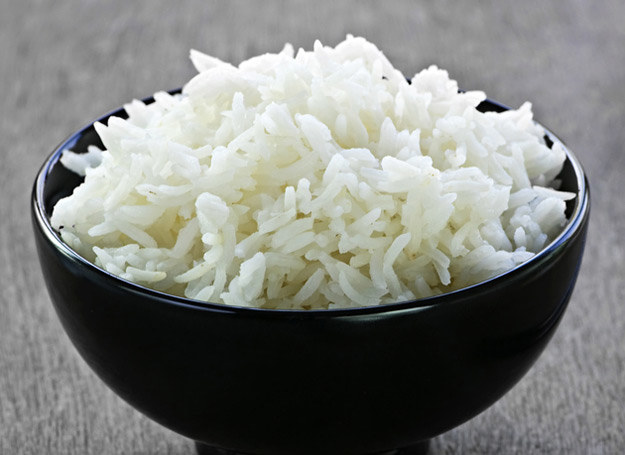 Porcja ryżu dziennie zdziała cuda /© Photogenica