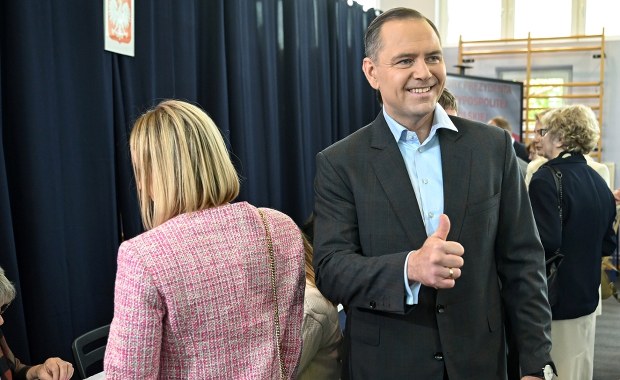 Poręczenie za "Śledzia". Sztab Nawrockiego komentuje 