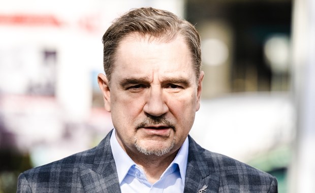 Porozumienie rząd - "Solidarność". 900 zł dla nauczycieli, emerytury stażowe