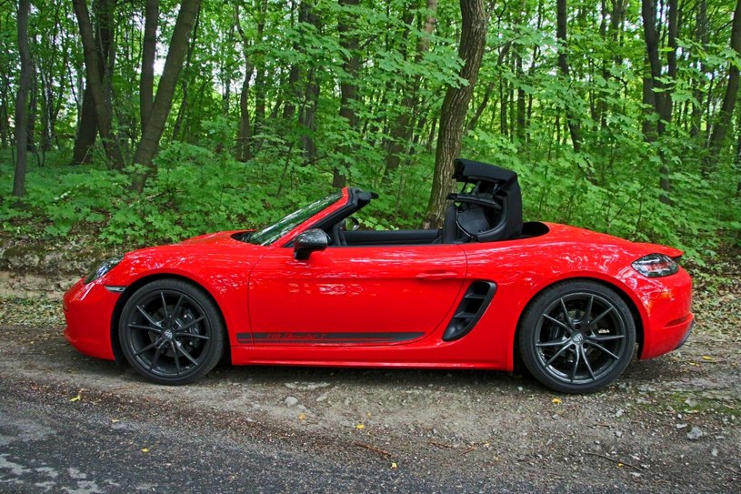 Porsche 718 Boxster T marzenie purysty? Motoryzacja w