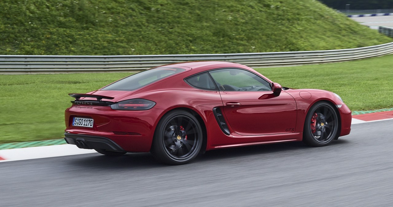 Porsche 718 Cayman GTS /Porsche