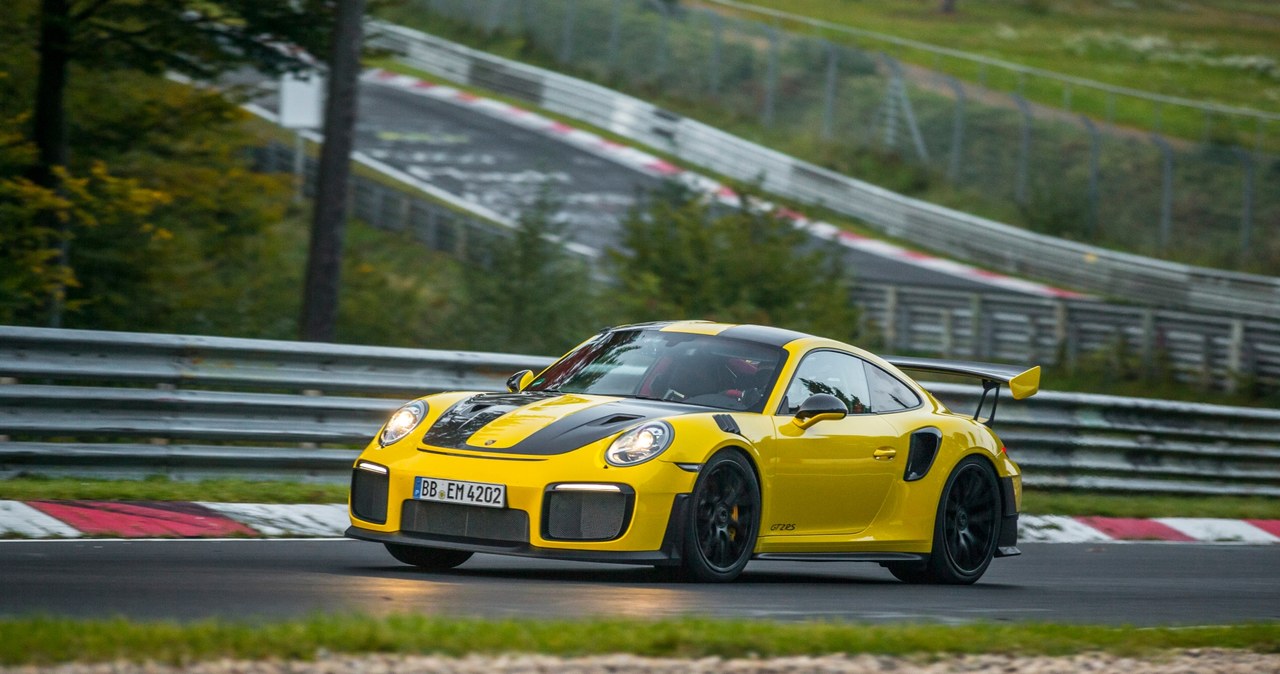 Porsche 911 GT2 podczas bicia rekordu /Informacja prasowa