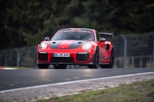 0007P70X2DPG4B60-C307 Porsche 911 GT2 RS MR najszybsze na Nurburgringu