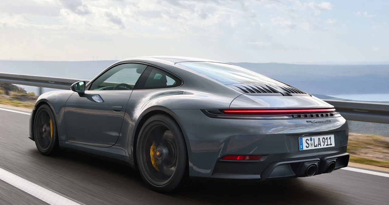 Porsche 911 GTS z napędem T-Hybrid /materiały prasowe
