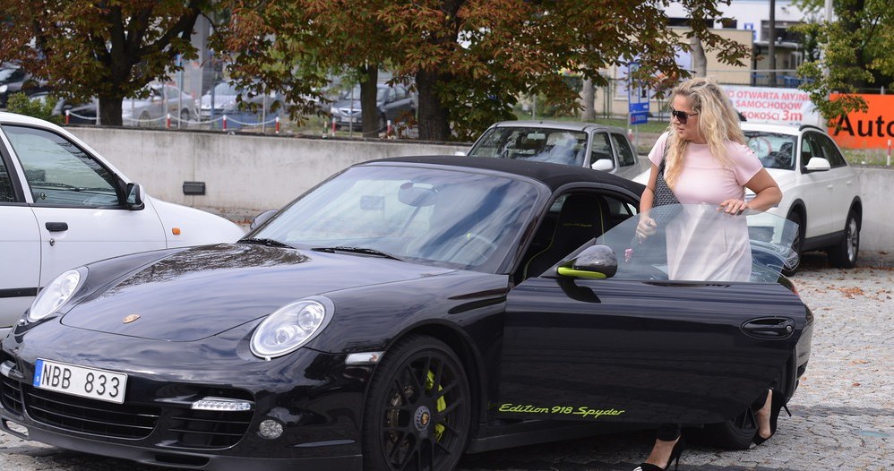 Porsche 911 Turbo S da się naprawić, ale L. z tej strony szybko do niego nie wsiądzie /Mateusz Jagielski /East News