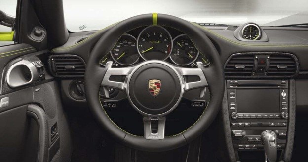 Porsche 911 turbo S "Edition 918 Spyder" /Informacja prasowa