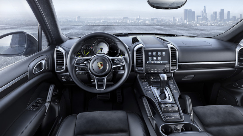 Porsche Cayenne Platinium Edition /Informacja prasowa