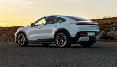Porsche łączy 911 i SUV-a. Cayenne Coupé Electric powala mocą