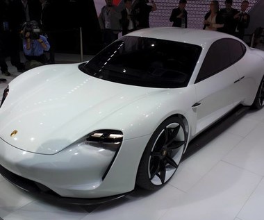 Porsche Mission E, czyli nowy konkurent Tesli