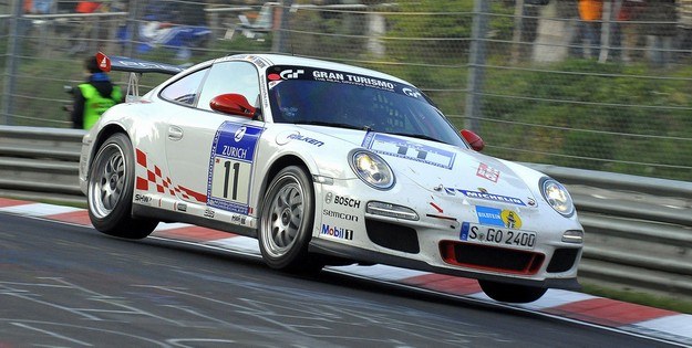 Porsche na torze /Informacja prasowa