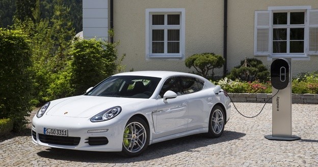 Porsche Panamera S E-Hybrid /Porsche