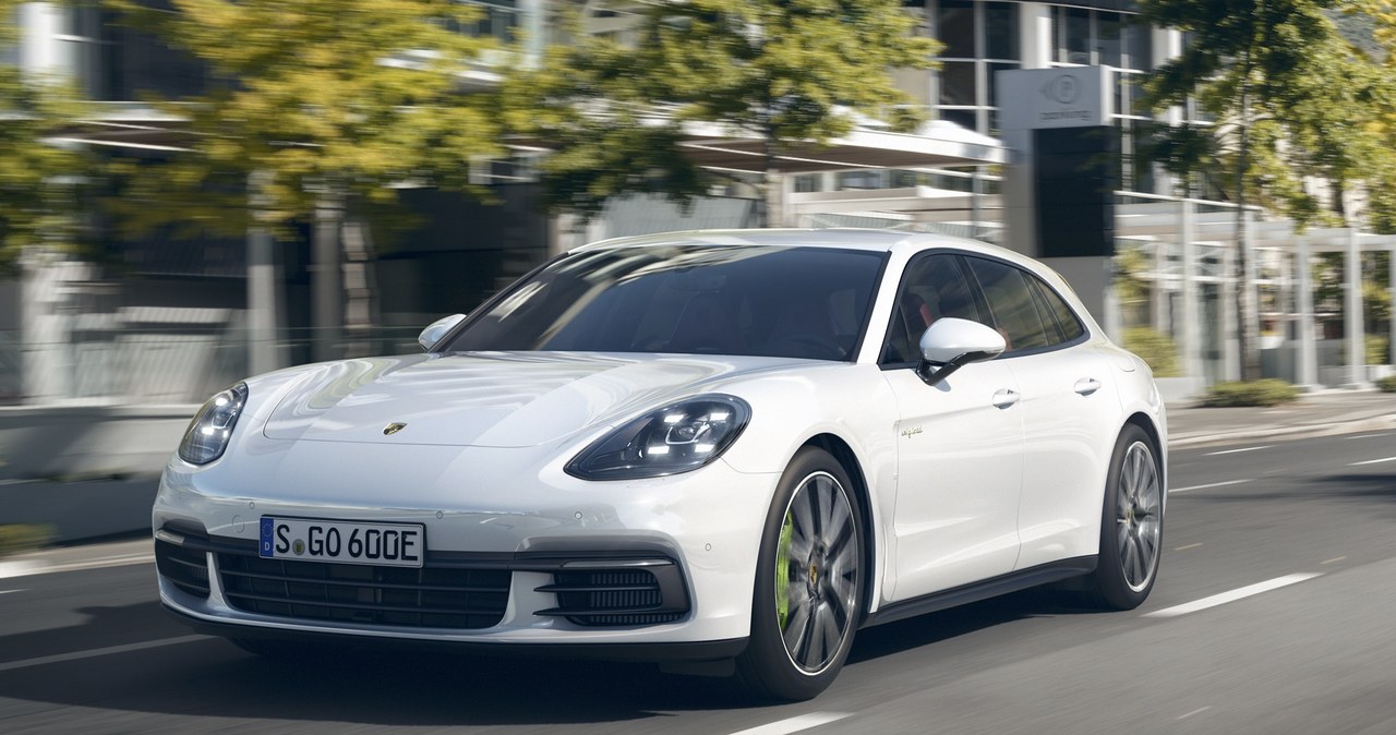 Porsche Panamera Sport Turismo /Porsche