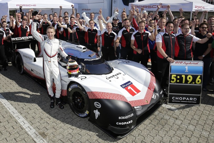 Porsche po raz kolejny pobiło absolutny rekord Nurburgringu /Informacja prasowa