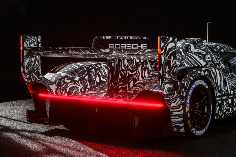 Porsche przygotowuje specjalny pojazd na zaplanowany na 2023 rok sezon wyścigów w klasie LMDh /