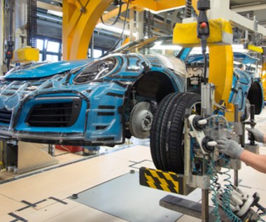 Porsche także zawiesza produkcję nowych samochodów 