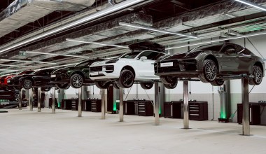 Porsche z rekordową inwestycją w stolicy. Nowy salon już działa