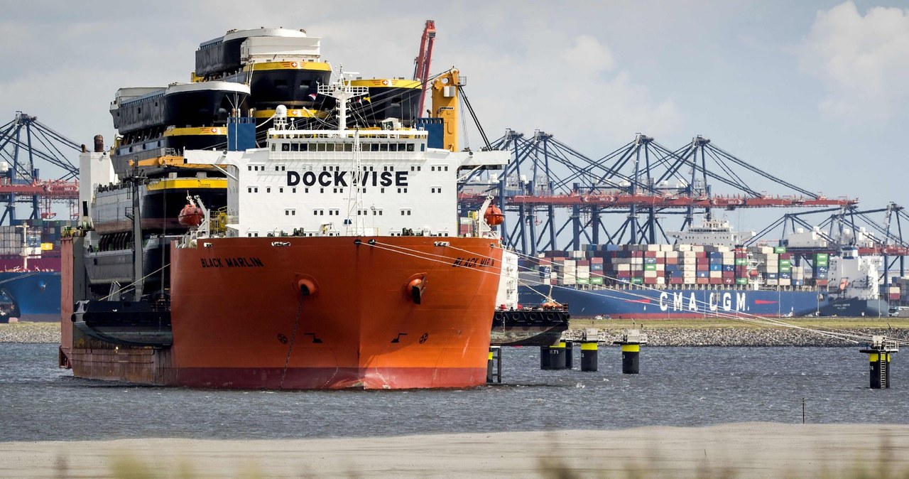Port kontenerowy w Roterdamie /AFP