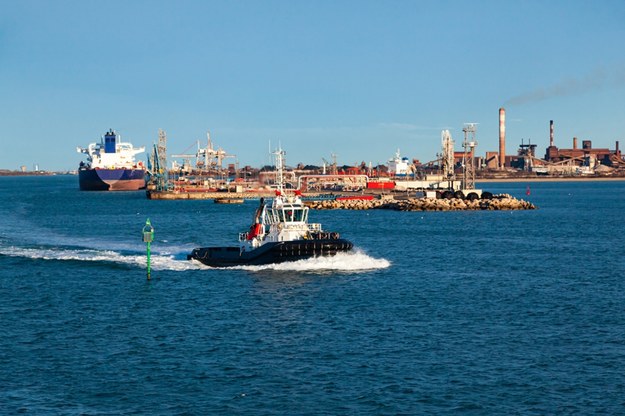 Port w Fos-sur-Mer /Shutterstock