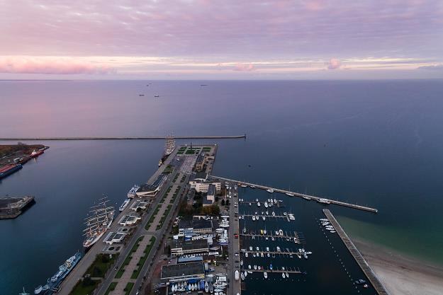 Port w Gdyni /&copy;123RF/PICSEL