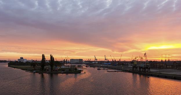 Port w Szczecinie - panorama /&copy;123RF/PICSEL