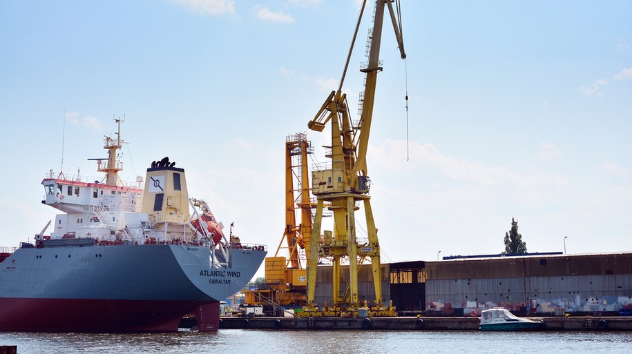 Port w Szczecinie /Shutterstock