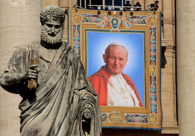Portret Jana Pawła II w Watykanie /Radek Pietruszka /PAP
