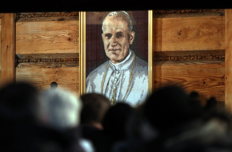 Bezdomni pojadą do Watykanu na kanonizację