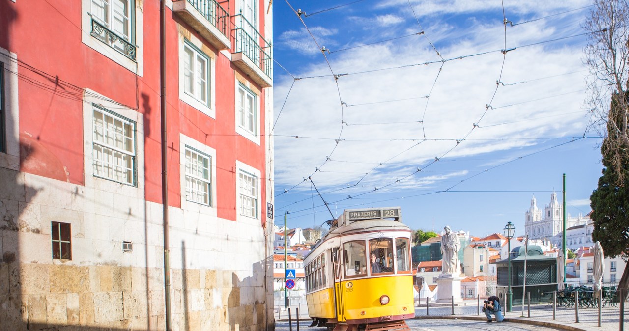 Portugalczycy chcą więcej zarabiać. Na zdj. Lizbona /123RF/PICSEL
