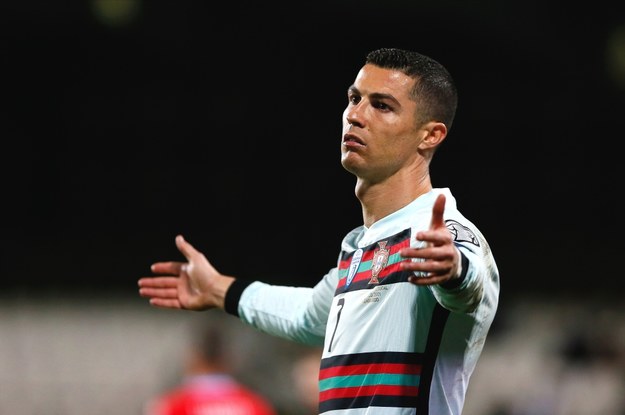Portugalczyk Cristiano Ronaldo był główną postacią jednej z największych kontrowersji marcowych meczów eliminacji MŚ 2022 /JULIEN WARNAND /PAP/EPA