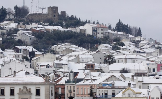 Portugalia: Po fali upałów spadł śnieg