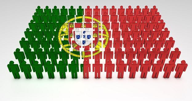 Portugalski fiskus powiększy do grudnia br. liczbę etatowych kontrolerów z 1700 do 3000 /&copy;123RF/PICSEL