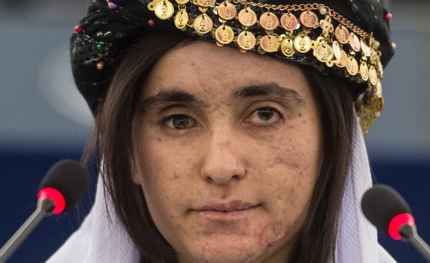 Poruszająca uroczystość w PE i wstrząsające słowa tych, który wydostały się z niewoli ISIS